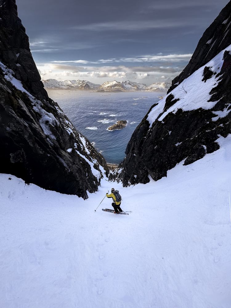 Fiordi innevati delle Lofoten